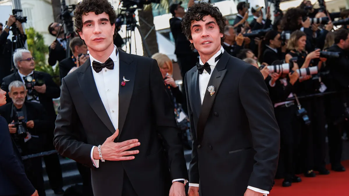 Javier Calvo y Javier Ambrossi ganan el Premio a la Mejor Dirección en el Festival de Cannes 2 'La bola negra', Mejor Dirección en el palmarés del Festival de Cannes