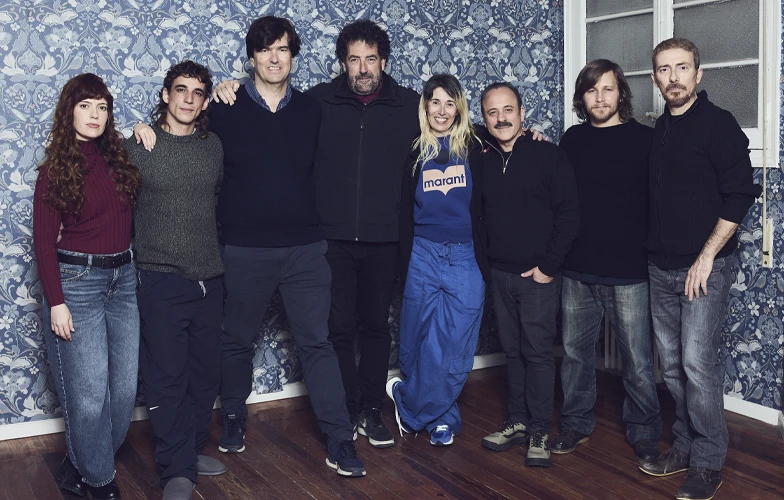 El equipo de 'El confidente'. ©Lander Larrañaga