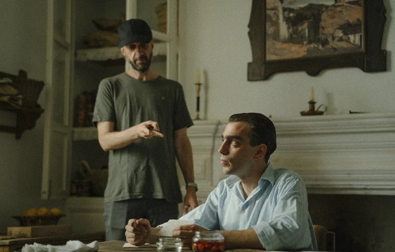 Fernando Franco rueda 'Lorca', con Nacho Sánchez en el papel del poeta granadino 1 Fernando Franco y Nacho Sánchez en el rodaje de 'Lorca'. ©Niete