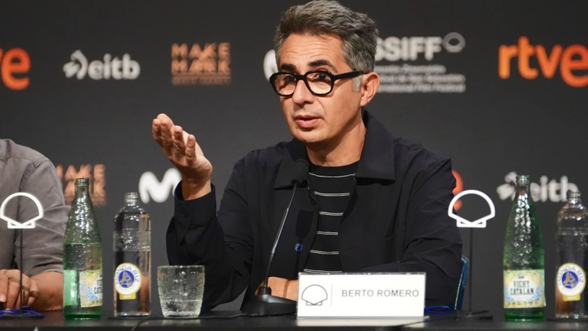 '5 minutos más', una "película coreana" de ciencia ficción sobre "no entender qué está pasando en el mundo" 4 Berto Romero en la rueda de prensa de '5 minutos más' en San Sebastián. ©Ulises Proust